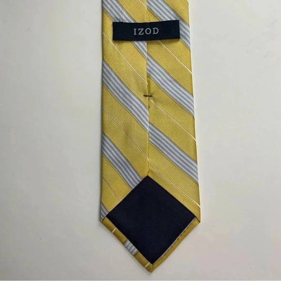 2/$30 IZOD Yellow Woven Silk Stripe Tie - Picture 7 of 12
